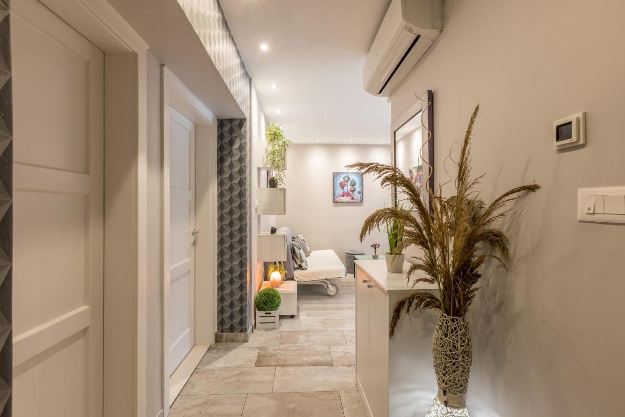 Artistic Chill Art Apartment 2+2.Centar Of Split. Εξωτερικό φωτογραφία