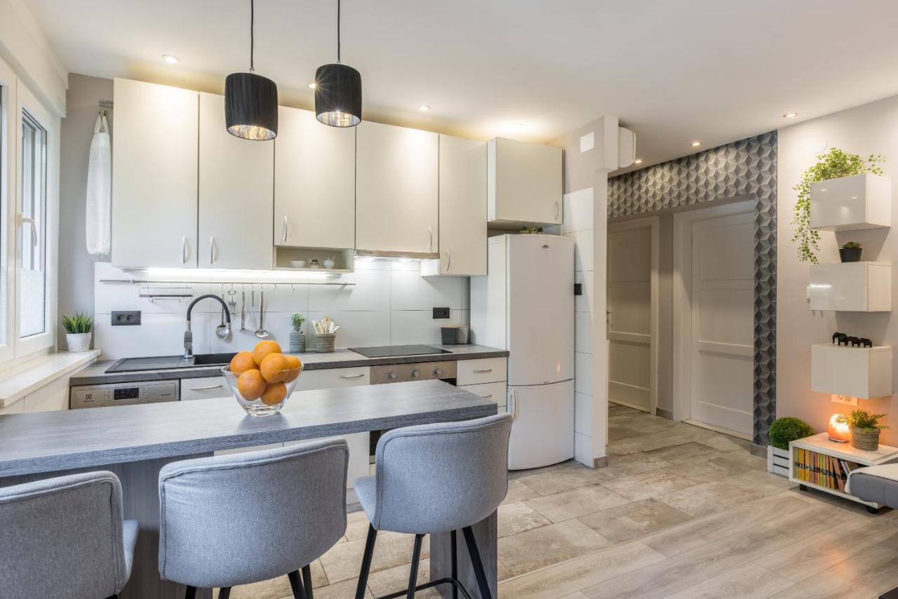 Artistic Chill Art Apartment 2+2.Centar Of Split. Εξωτερικό φωτογραφία