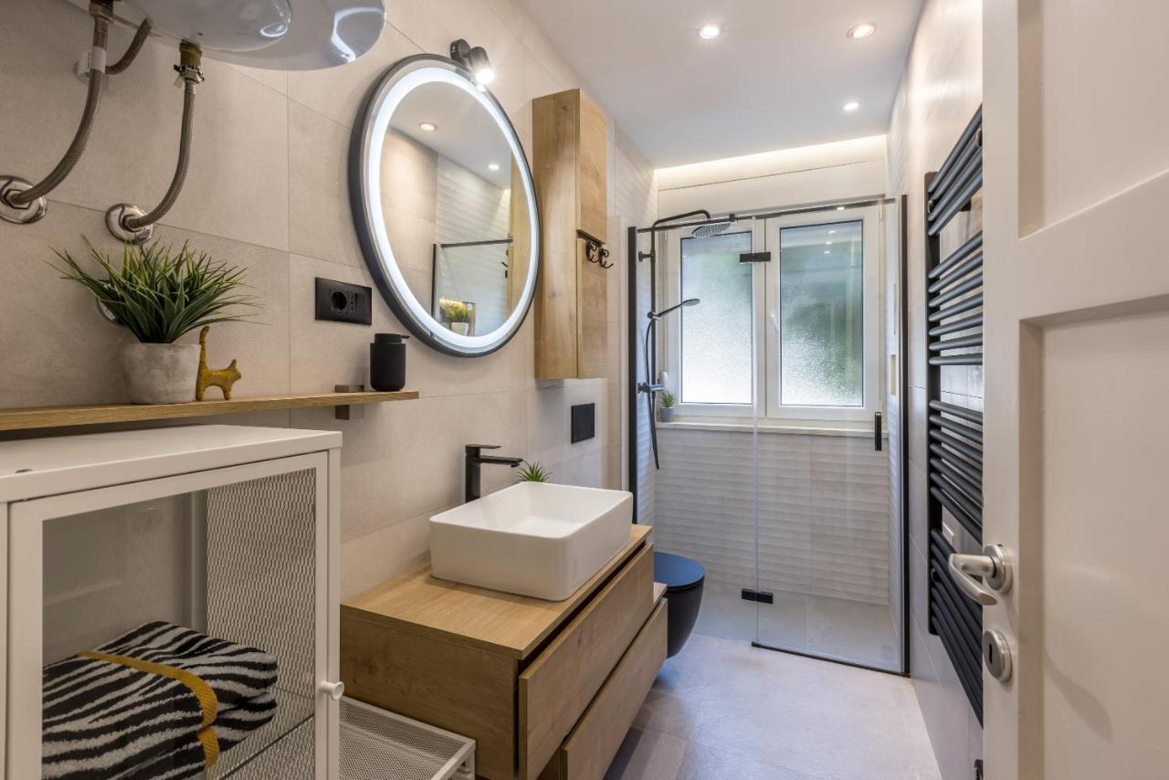 Artistic Chill Art Apartment 2+2.Centar Of Split. Εξωτερικό φωτογραφία