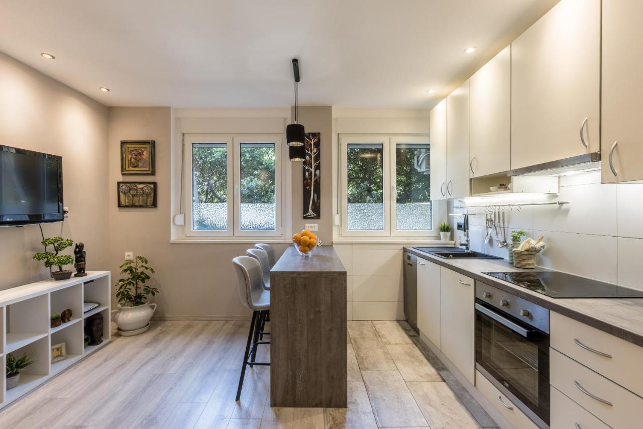 Artistic Chill Art Apartment 2+2.Centar Of Split. Εξωτερικό φωτογραφία